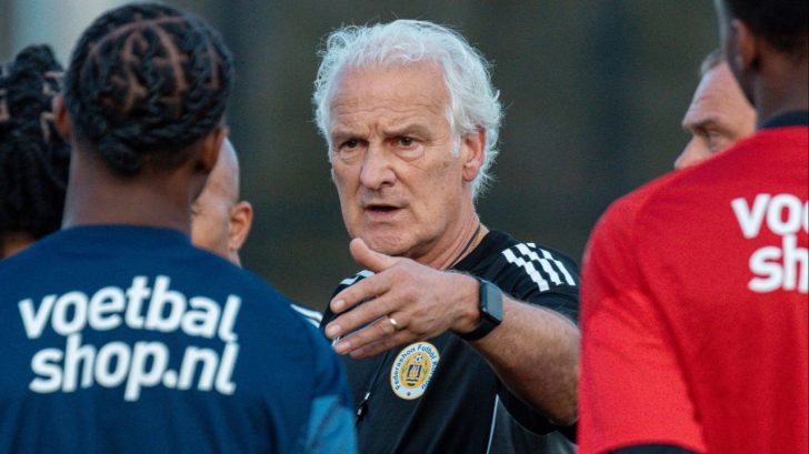 Selección de Curazao se queda sin técnico a menos de un mes del Mundial United 2026