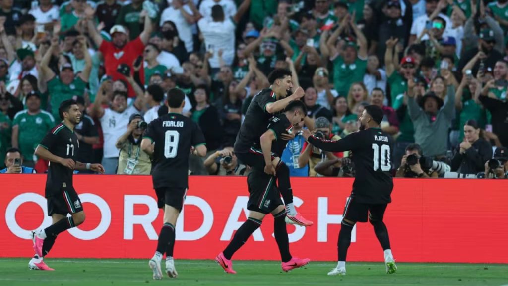 Jugadores de la Selección mexicana celebrando el único tanto de Johan Vásquez. Foto: Cortesía