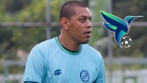 Denovan Torres sorprende a todos con su nuevo equipo en la Liga Nacional