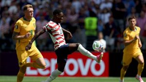 Imagen de Estados Unidos derrota a Australia y asegura su puesto en la próxima ronda del Mundial