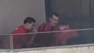 Filtran video de futbolistas de la Selección de Turquía fumando en pleno Mundial