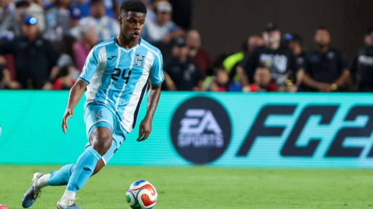 El Liverpool mueve sus fichas y ofrece nuevo contrato a Keyrol Figueroa