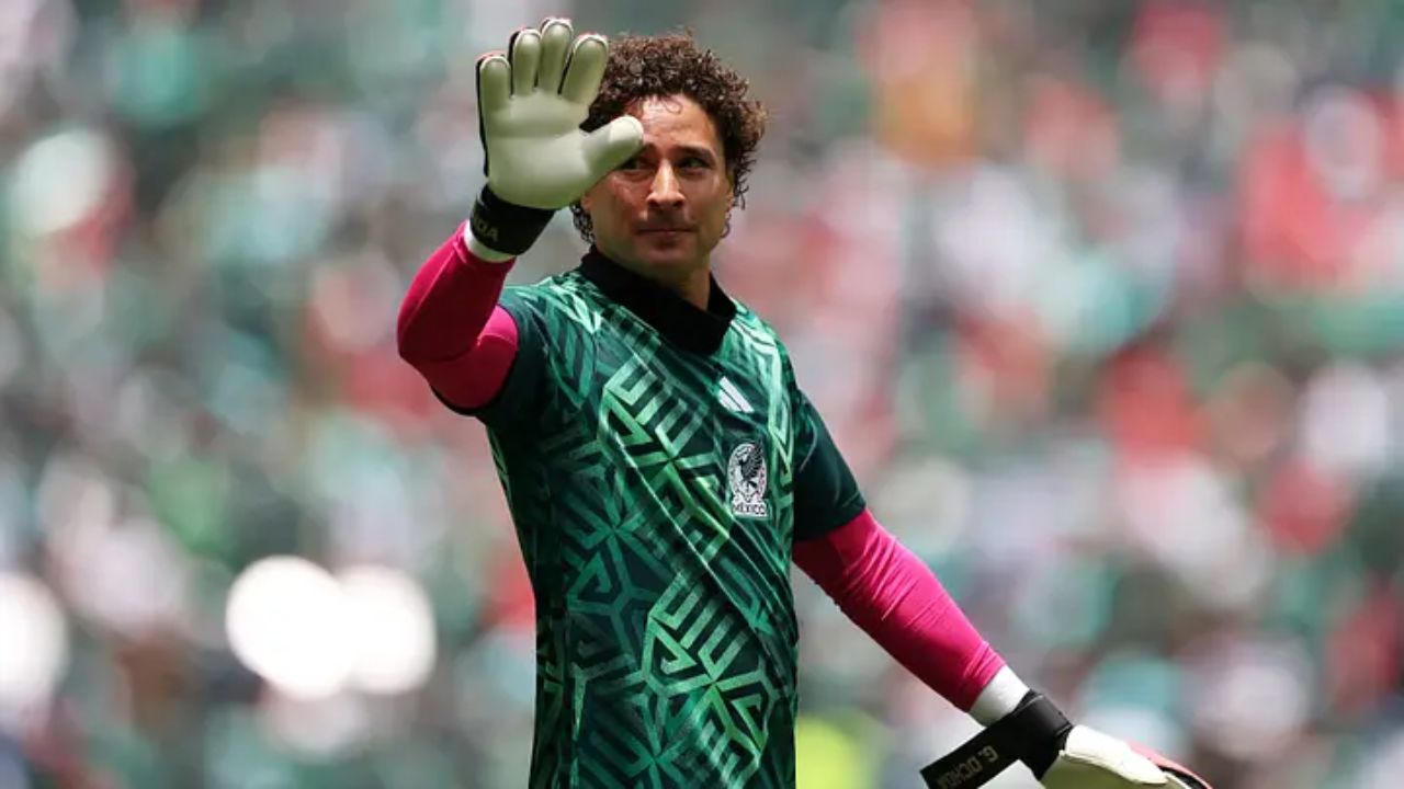 Memo Ochoa sería el portero titular de México en el partido ante Chequia