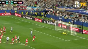 Lionel Messi desperdicia penal ante Austria y aún no supera a Klose