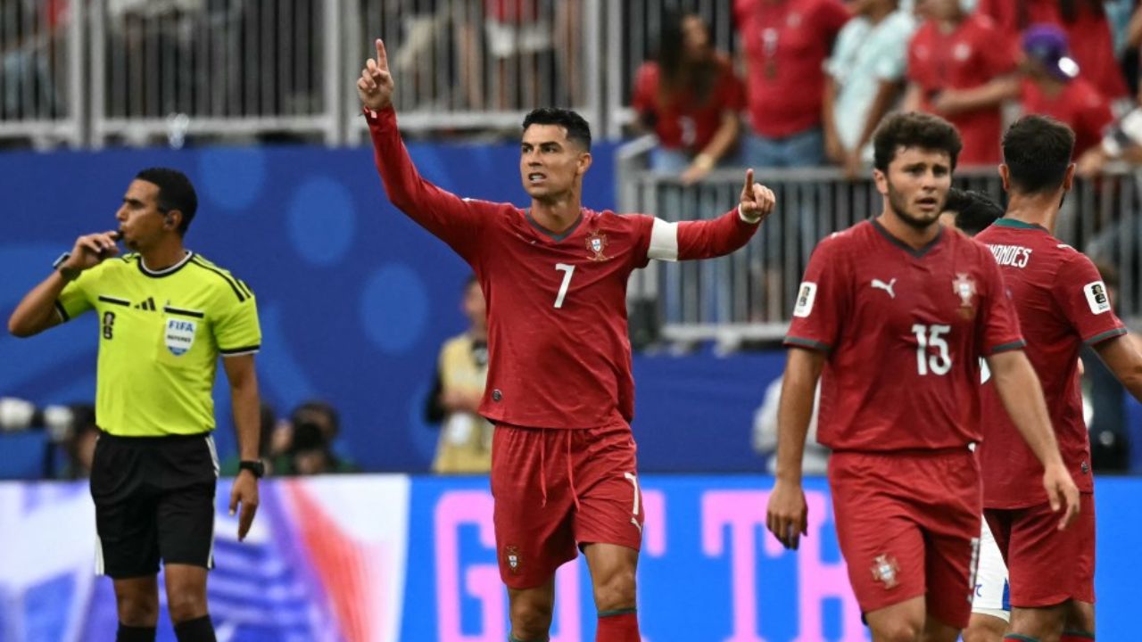Cristiano Ronaldo regresa a la vida a Portugal al comandar paliza a Uzbekistán