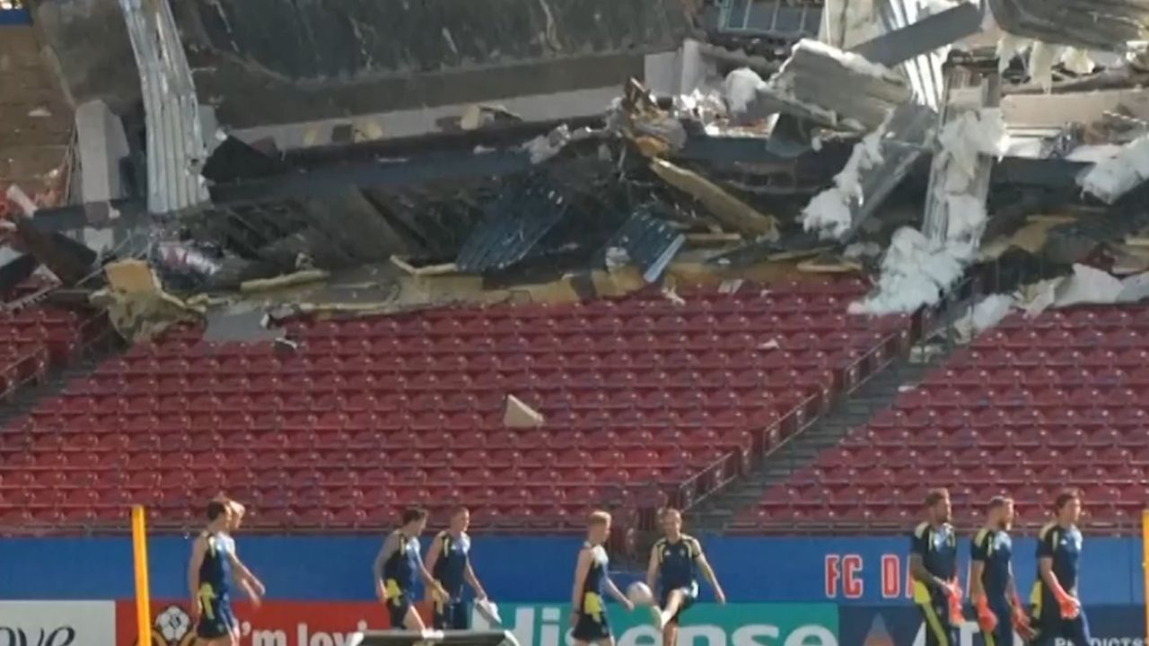 Selección de Suecia prepara su duelo contra Francia en estadio en demolición