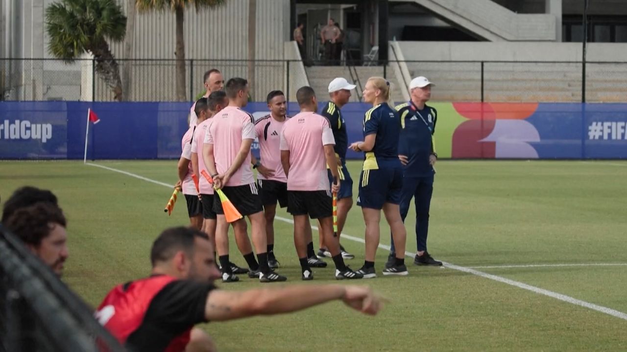 Said Martínez participa en campamento de árbitros de cara a Mundial United 2026