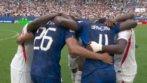 Imagen de El gesto de los jugadores de Francia e Inglaterra tras partido por tercer lugar