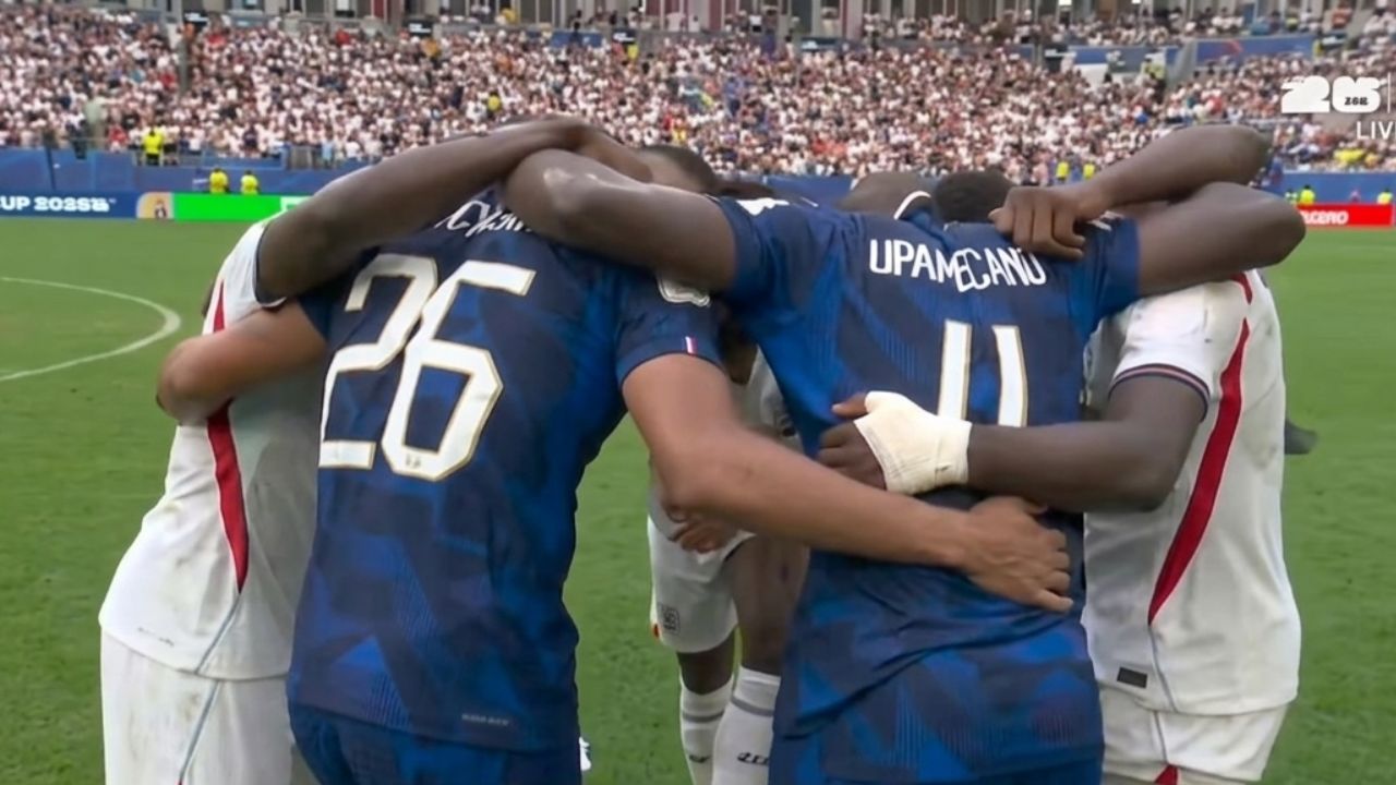 El gesto de los jugadores de Francia e Inglaterra tras partido por tercer lugar