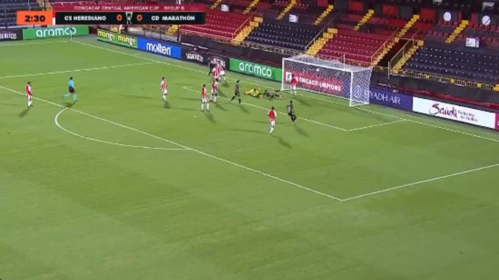Así fue el gol que le anularon a Marathón en su juego vs Herediano