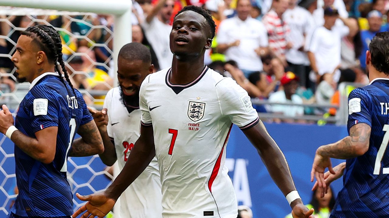 Inglaterra se lleva la medalla de bronce en partidazo de 10 goles ante Francia