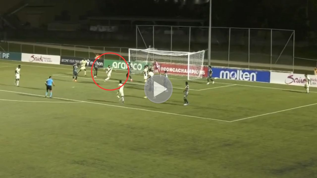 Jonathan Moya anota golazo de chilena para sellar triunfo de Motagua