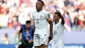 Imagen de Kylian Mbappé sigue como sombra a Lionel Messi en United 2026