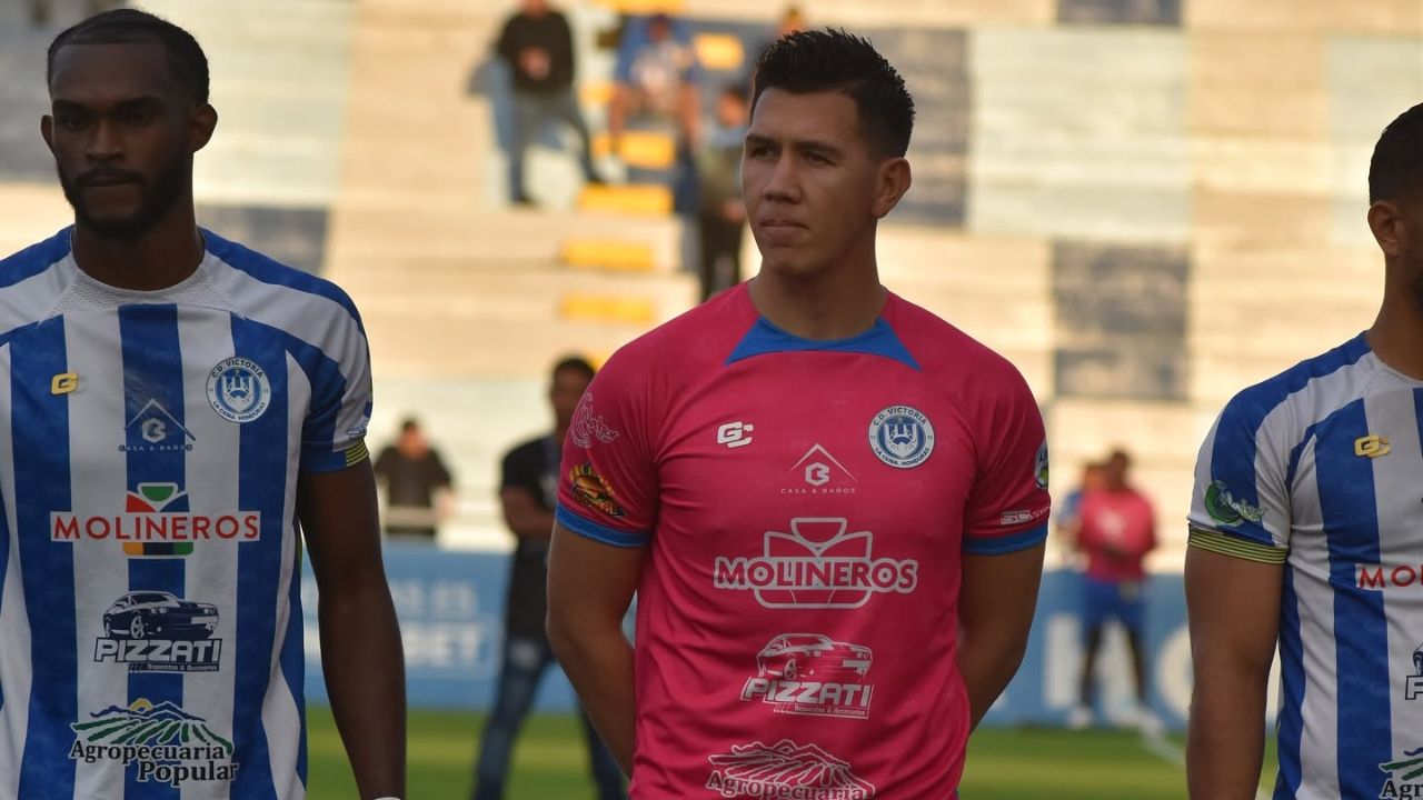Michael Perelló se olvida del descenso con Victoria y confirma su nuevo club