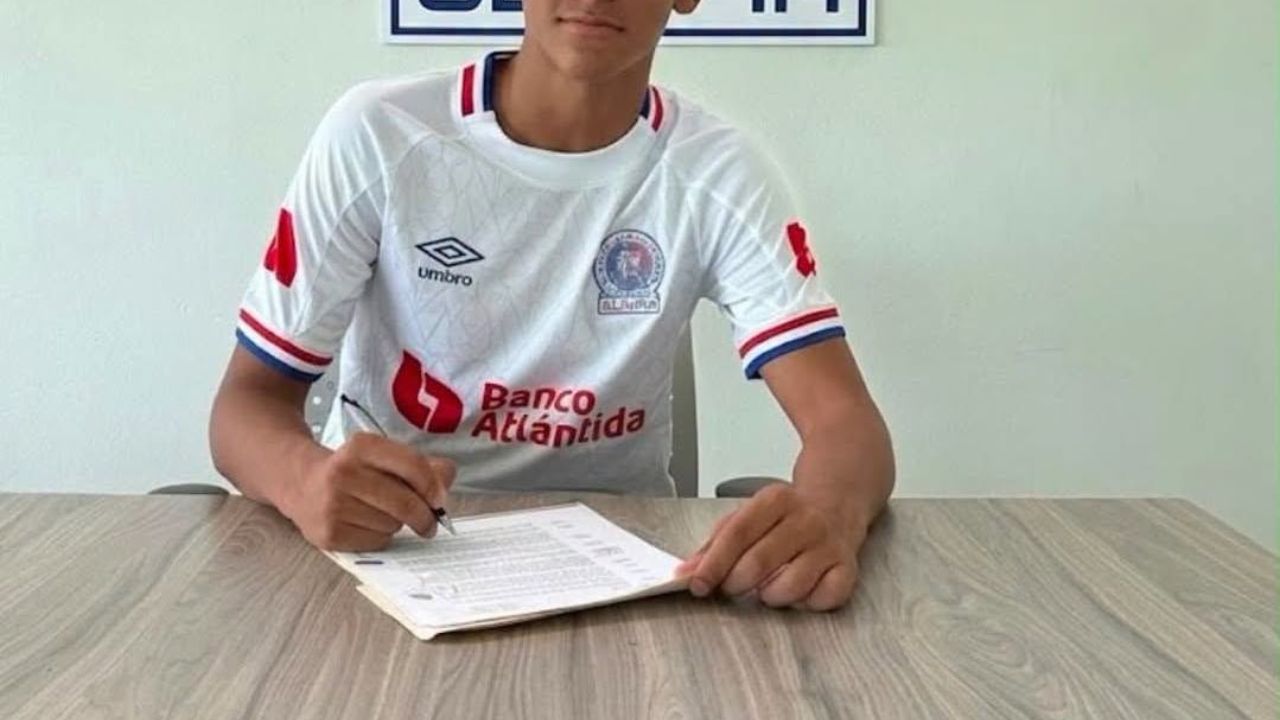 Olimpia firma nuevo ficha de cara al próximo torneo