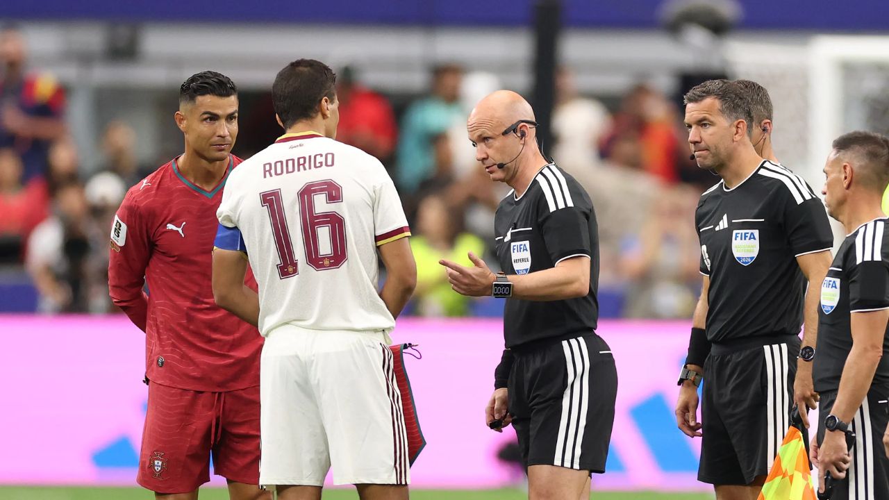 El inglés Anthony Taylor se retira del fútbol tras arbitrar en el Mundial 2026