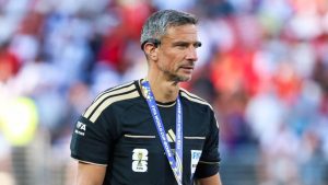 Imagen de Slavko Vincic, árbitro de la final del Mundial, anuncia que se retira