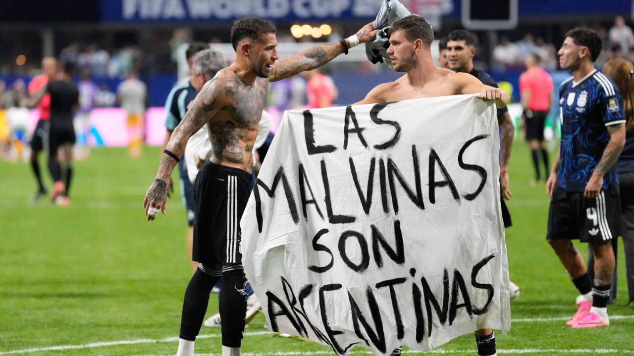 FIFA tomará acción contra Argentina por celebrar ante Inglaterra con mensajes políticos