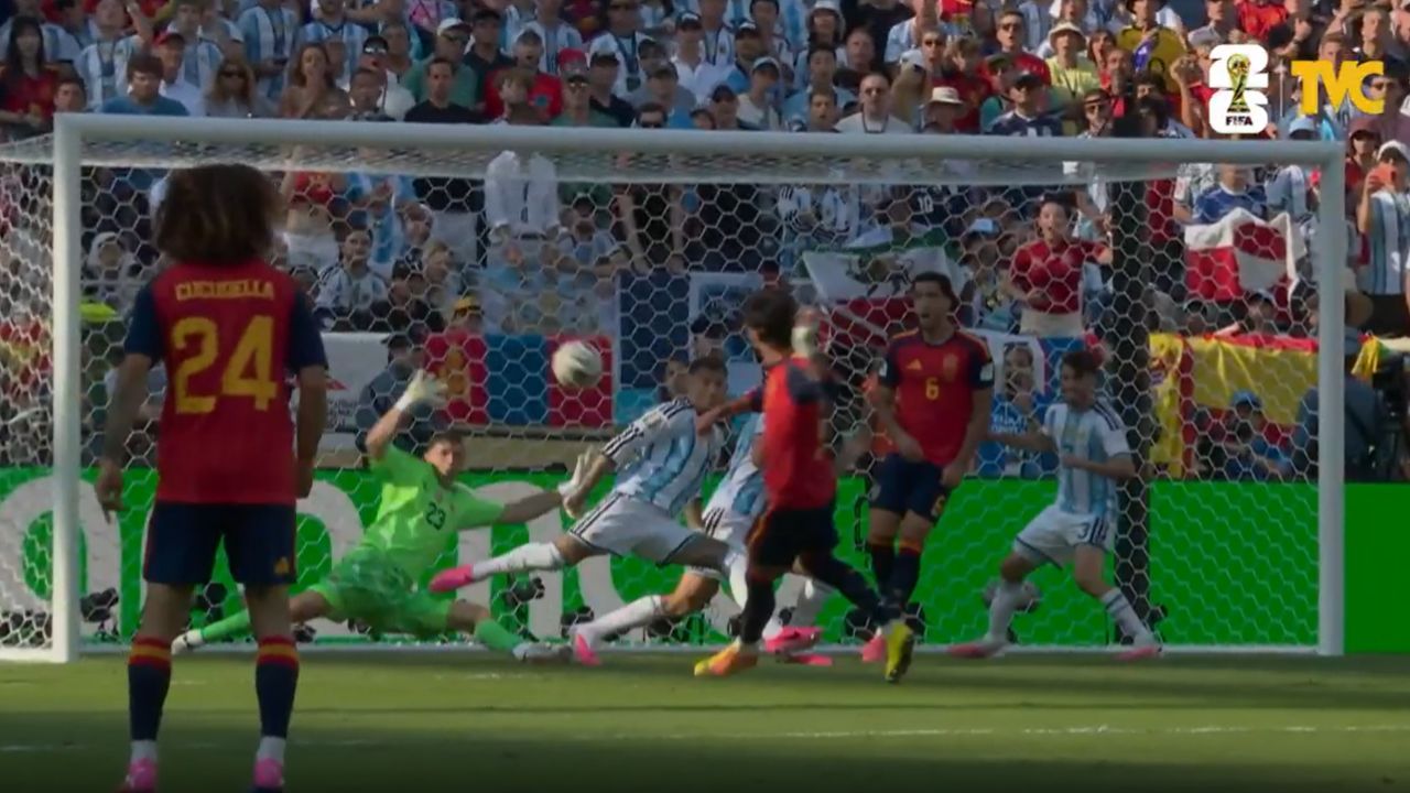 El golazo de Ferran Torres que adelantó a España contra Argentina