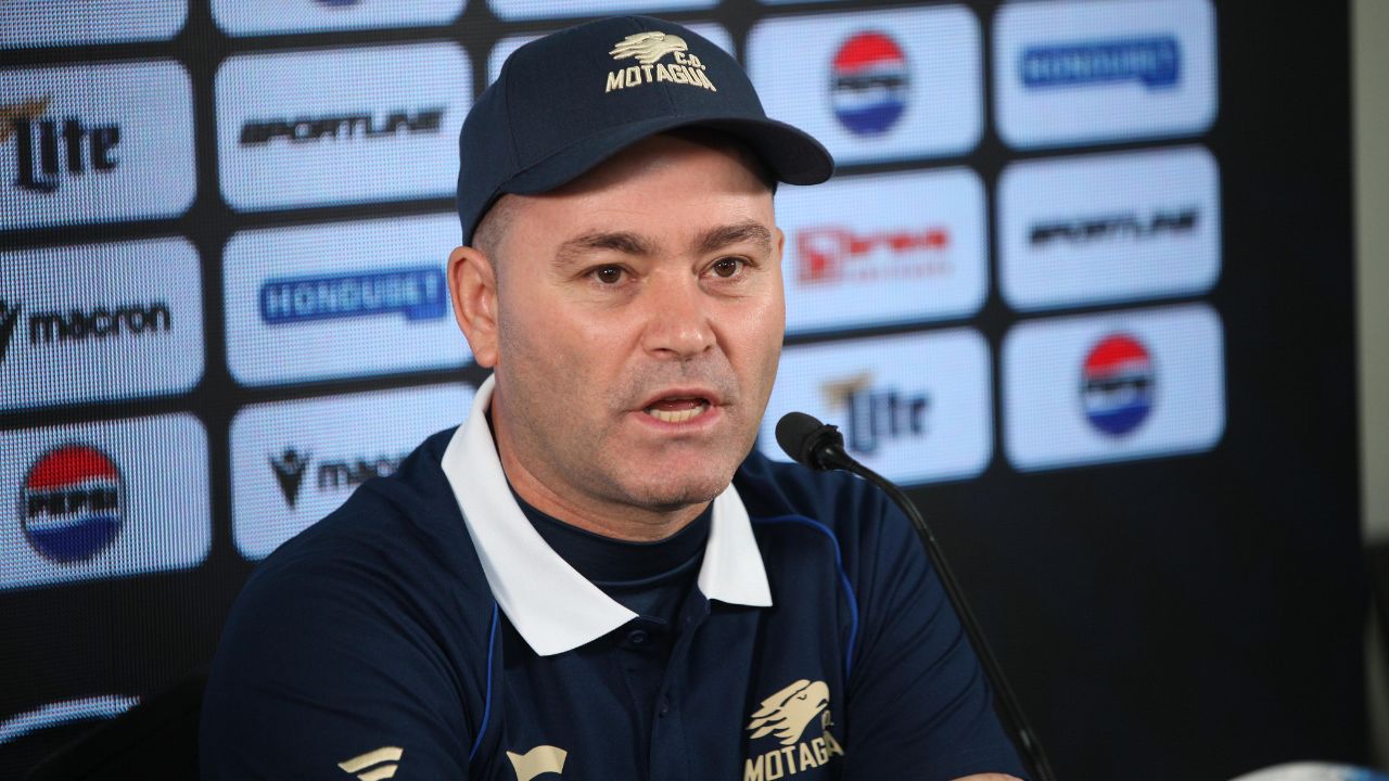 Javier López anuncia nuevo fichaje en Motagua y avisa al Olimpia previo a la Supercopa