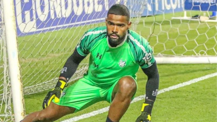 Javier Orobio se olvida del Platense y es presentado por su nuevo club