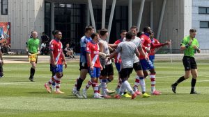 Jugadores de Olimpia y Cincinnati FC se pelearon y Arboleda termina expulsado