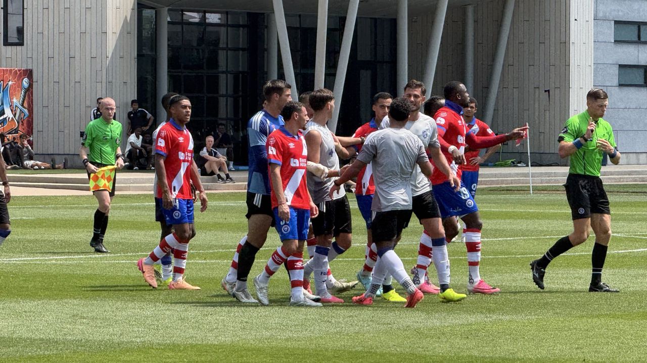 Jugadores de Olimpia y Cincinnati FC se pelearon y Yustin Arboleda termina expulsado