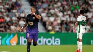 Barcelona arranca con todo La Liga española propinando goleada al Elche