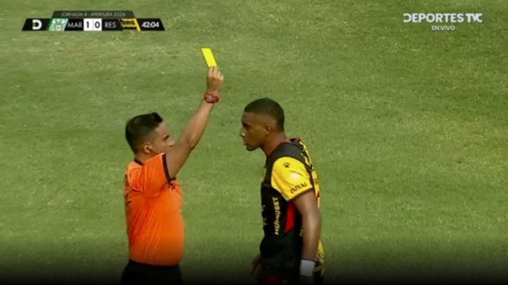 Daniel Aparicio expulsado tras fuertes reclamos a Said Martínez en clásico sampedrano