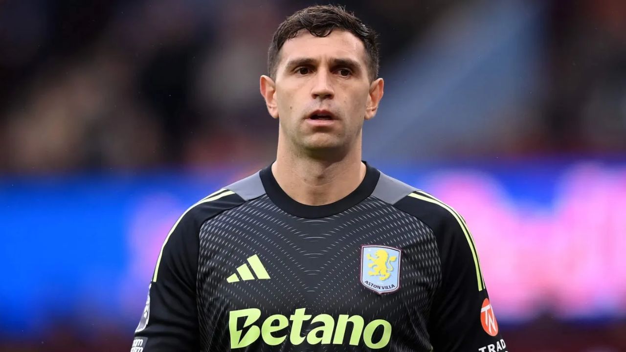 Emiliano Martínez ve truncada su salida del Aston Villa a Juventus
