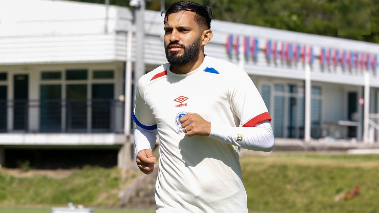 Jorge Álvarez es baja para Olimpia en el arranque de la temporada