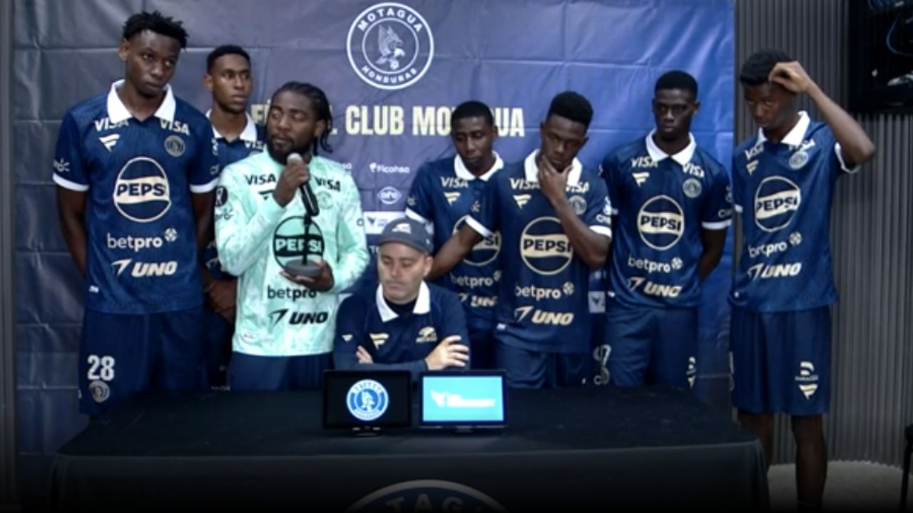Jugadores afrodescendientes de Motagua defienden a Javier López y rechazan racismo