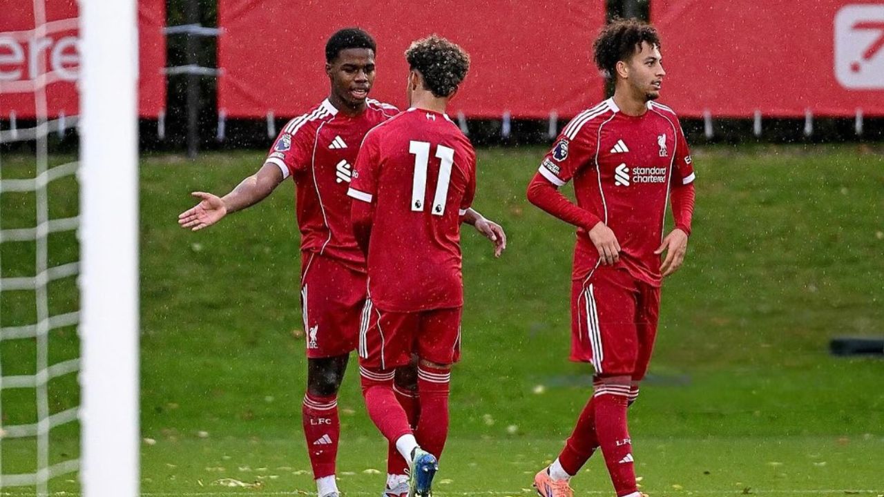 Keyrol Figueroa se luce con doblete en amistoso de Liverpool Sub-21