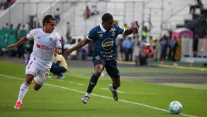 Olimpia vuelve a ganarle un clásico al Motagua y es más líder que nunca