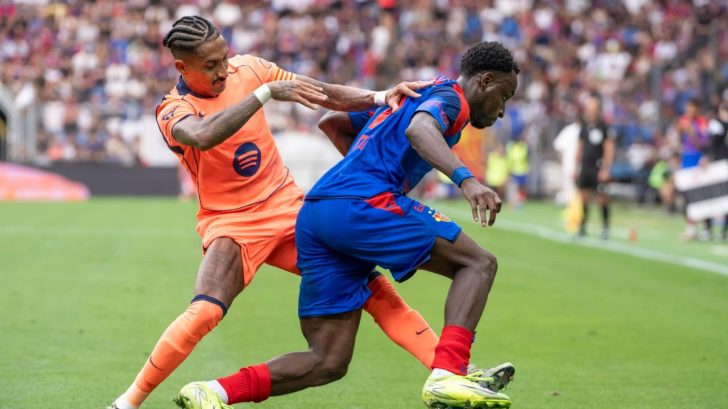 Barcelona golea al Basilea en el regreso de Lamine y estreno goleador de Bisiwu