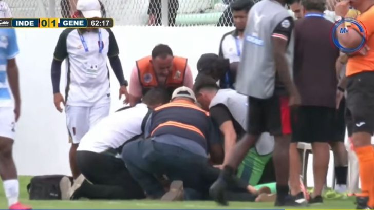 El DT español Juanfran García se desploma en pleno partido en Comayagua