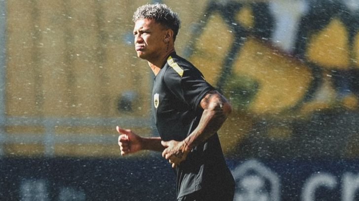 Kervin Arriaga es inscrito en la UEFA Champions League con el AEK Atenas