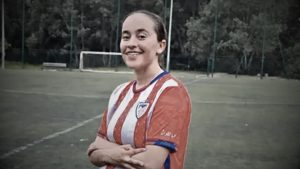 Muere futbolista Faten El Azizi tras querer cruzar a nado de Marruecos a España