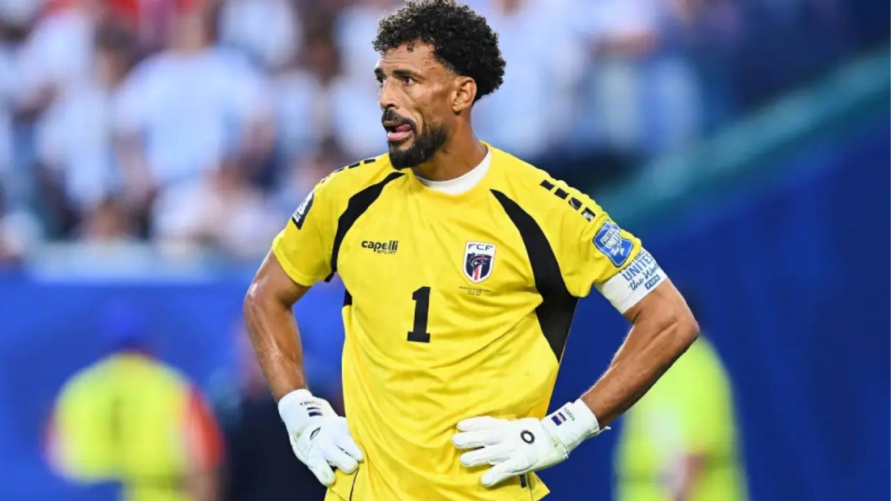 La razón por la que Vozinha no juega con el Colo-Colo de Fernando Ortíz