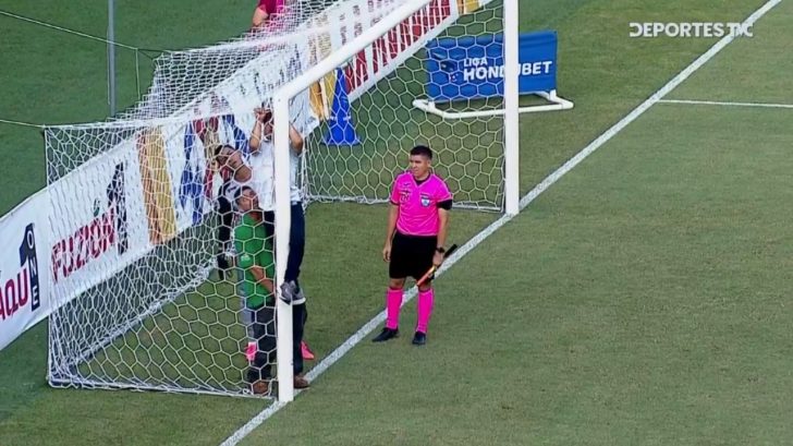 Partido entre Real España vs Choloma sufrió retraso inesperado en el Morazán