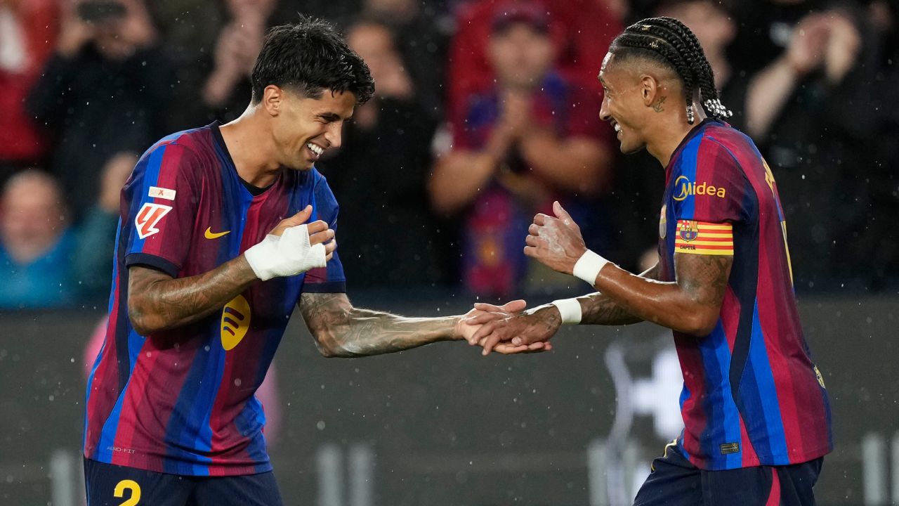 Barcelona aplasta al Racing y sigue su paso perfecto en LaLiga