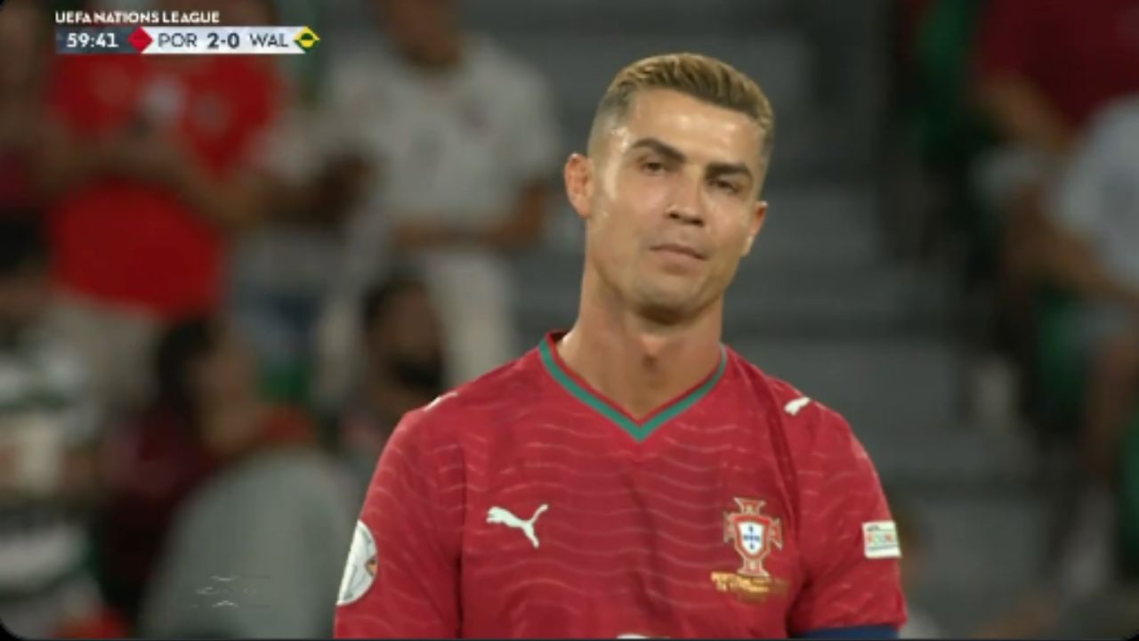 Cristiano Ronaldo se enfurece tras gol anulado en el Portugal vs Gales