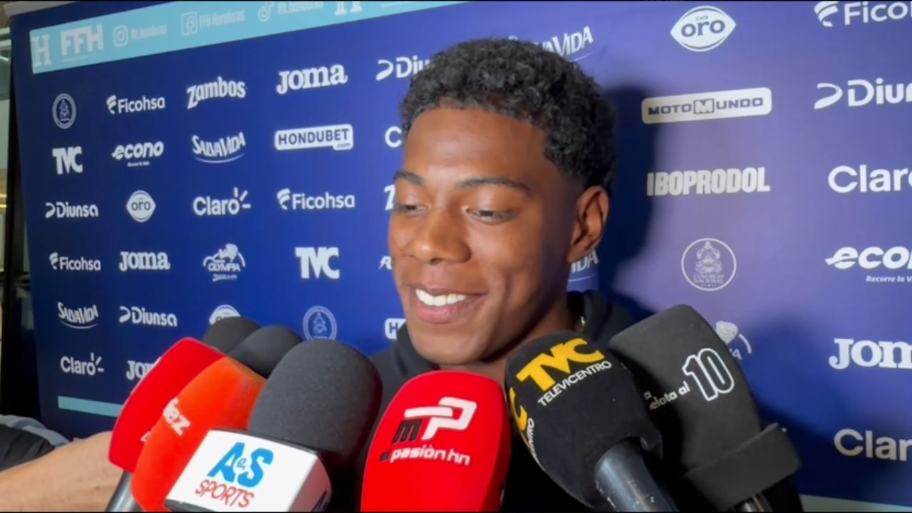 Dereck Moncada aclara cómo avanza su posible paso a la Premier League