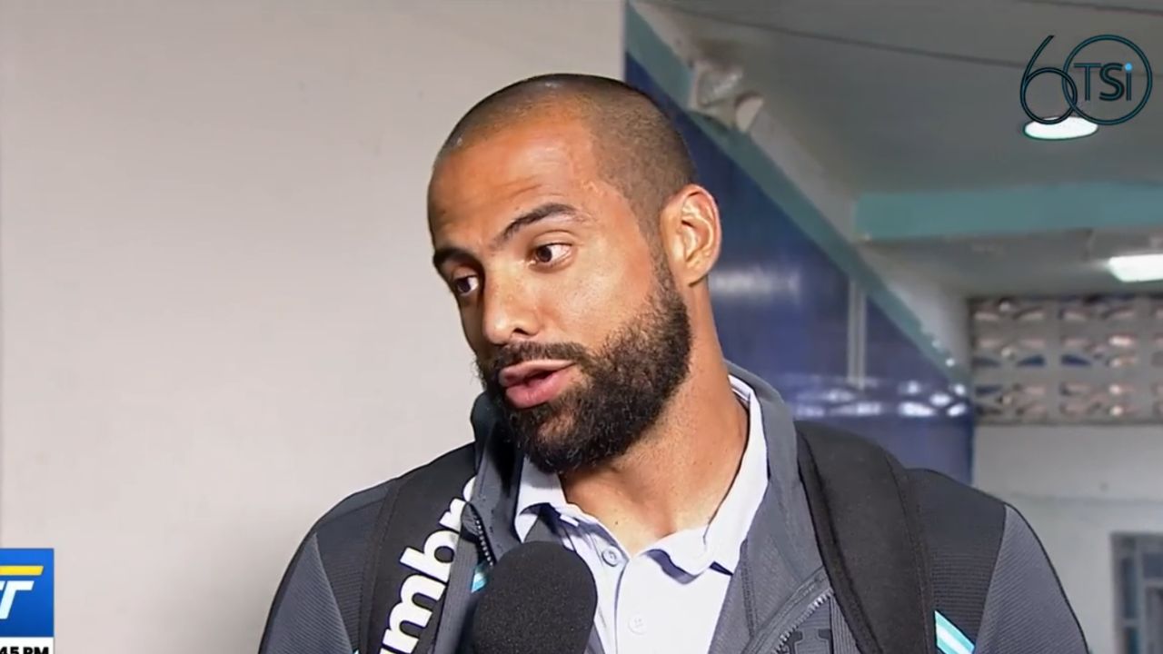 Edrick Menjívar es autocrítico tras errores defensivos ante Surinam