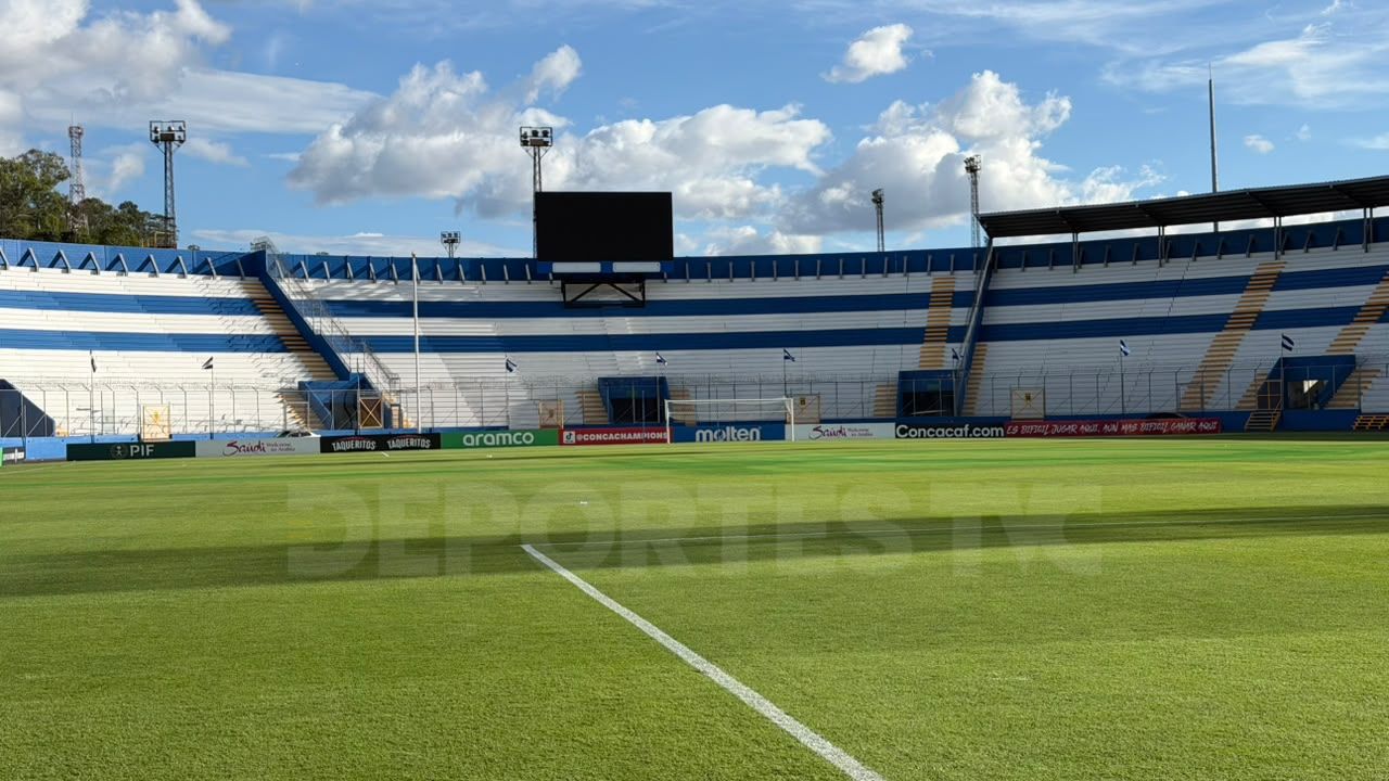 Así quedó la grama del estadio Nacional tras celebración del Día de la Independencia