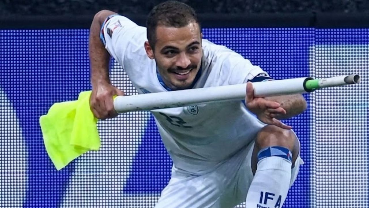 Jugador de Israel expulsado tras celebrar simulando dar un disparo