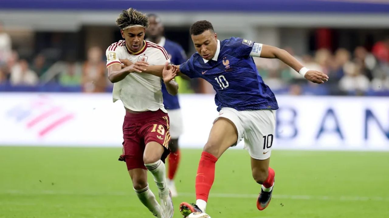 Lamine Yamal se pone a la par de Mbappé en carrera por el Balón de Oro