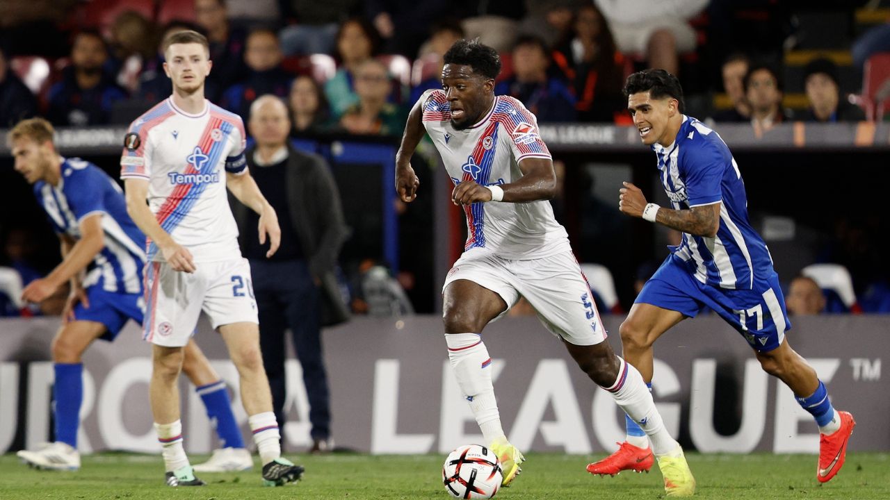 Lech Poznan y Luis Palma sufren goleada en su visita a Crystal Palace