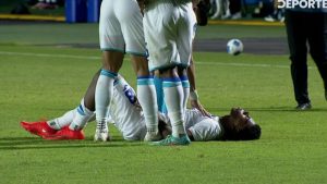 Imagen de Dereck Moncada sale lesionado tras firmar una actuación brillante ante Surinam