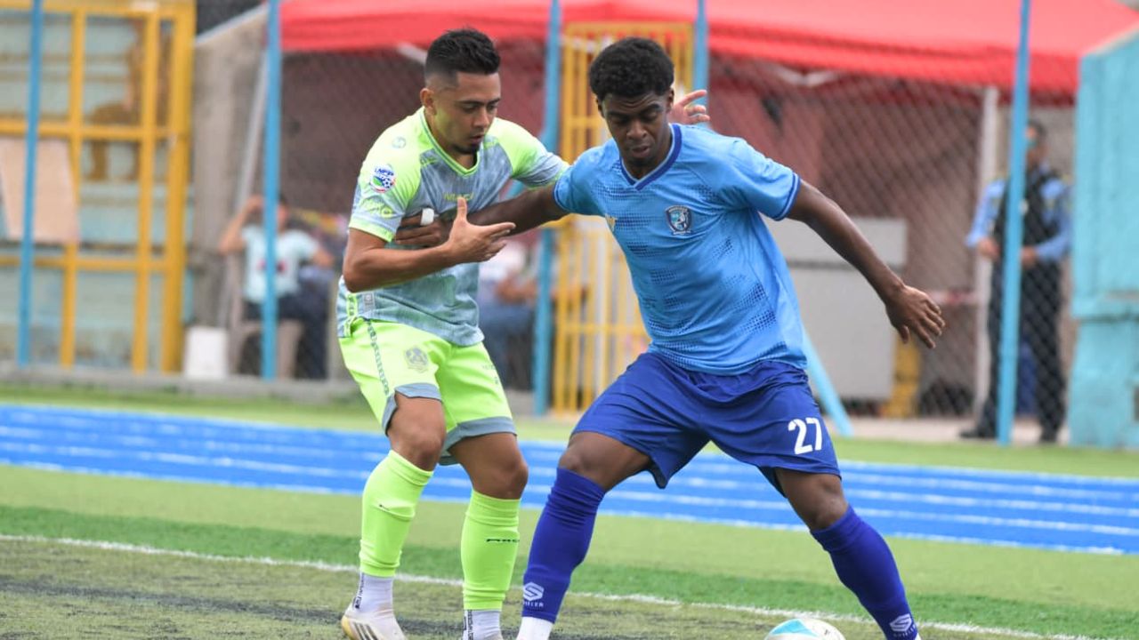 Génesis FC y Potros FC se reparten puntos en un duro empate en La Paz